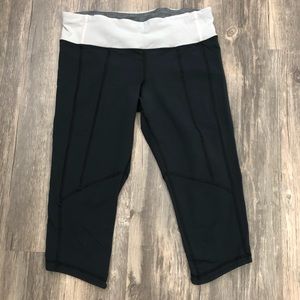 Lululemon running crops size 8